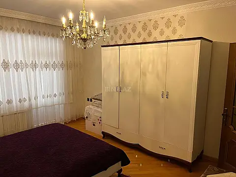 Satılır 3 otaqlı mənzil 135 m²