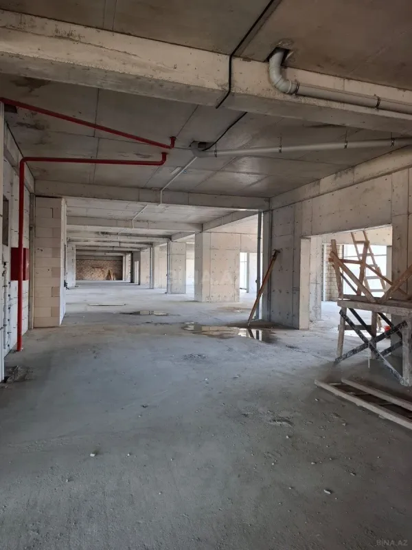 Satılır obyekt 600 m²