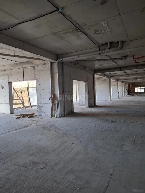 Satılır obyekt 600 m²