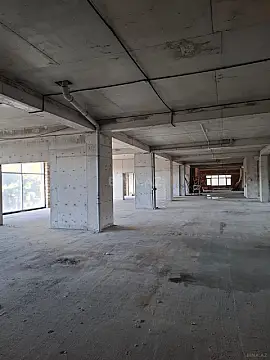 Satılır obyekt 600 m²