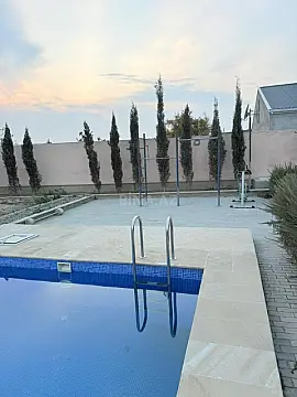 Satılır 4 otaqlı həyət evi 80 m²