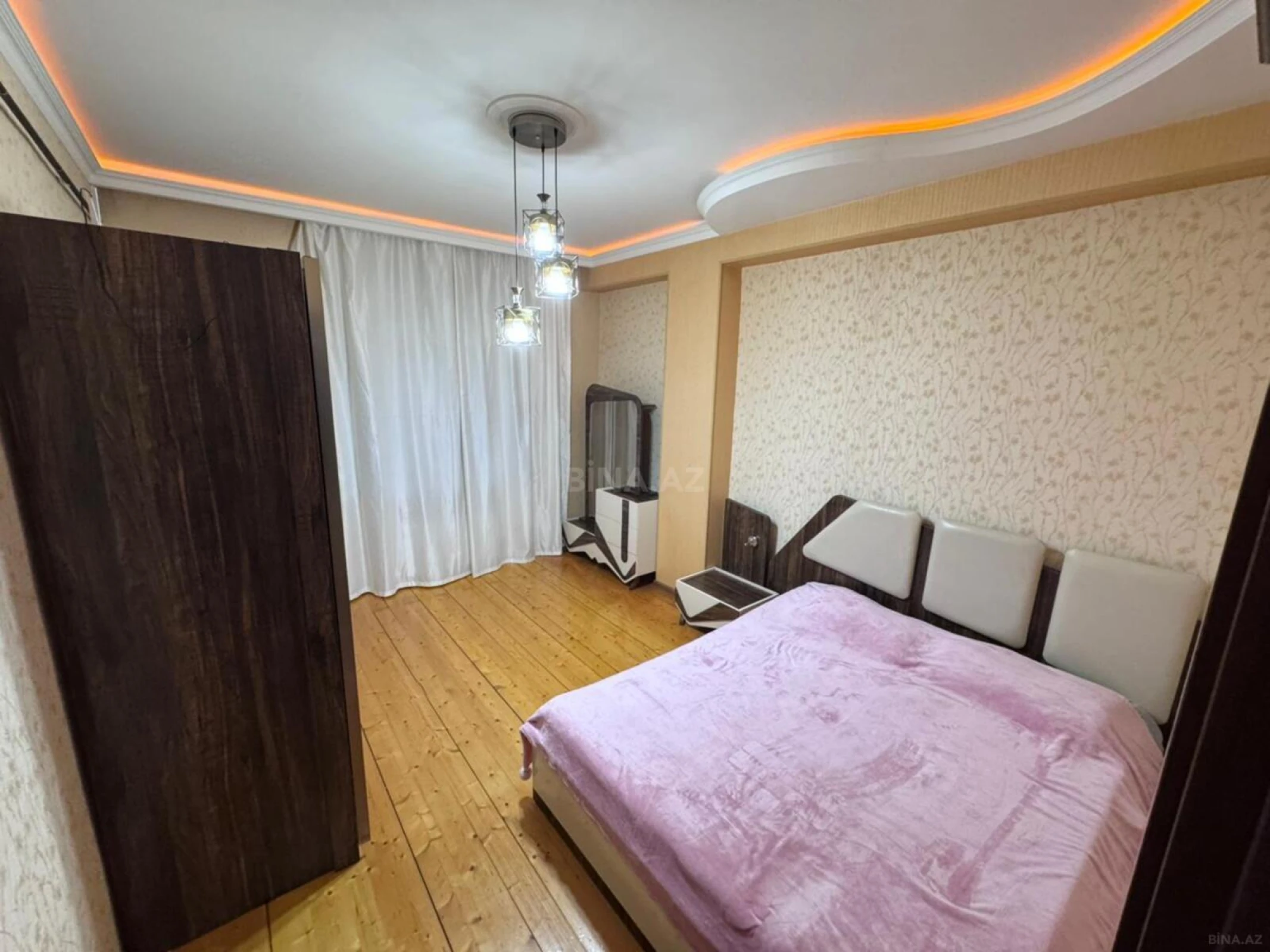 Kirayə verilir 2 otaqlı mənzil 55 m²
