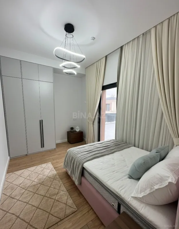 Satılır 5 otaqlı həyət evi 262 m²