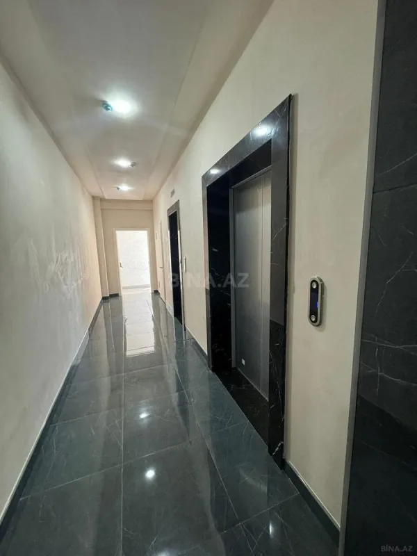 Satılır 3 otaqlı mənzil 136.4 m²
