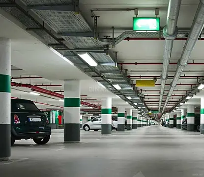 Satılır 3 otaqlı mənzil 136.4 m²