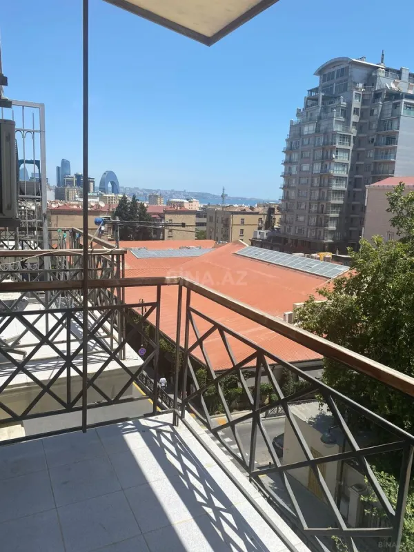 Kirayə verilir 3 otaqlı mənzil 100 m²