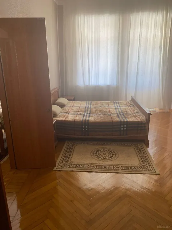 Kirayə verilir 3 otaqlı mənzil 100 m²