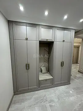 Satılır 3 otaqlı mənzil 151 m²