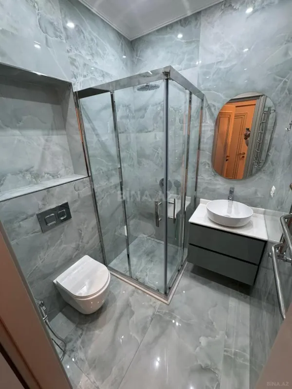 Satılır 3 otaqlı mənzil 151 m²