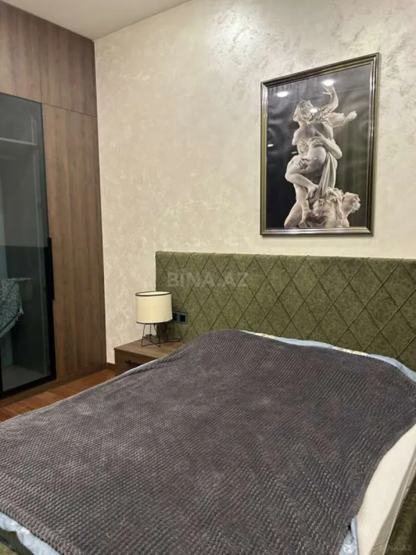 Kirayə verilir 2 otaqlı mənzil 60 m²