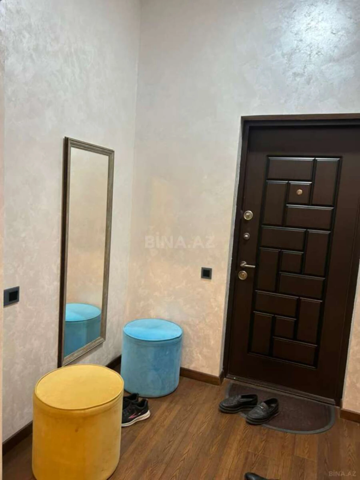 Kirayə verilir 2 otaqlı mənzil 60 m²