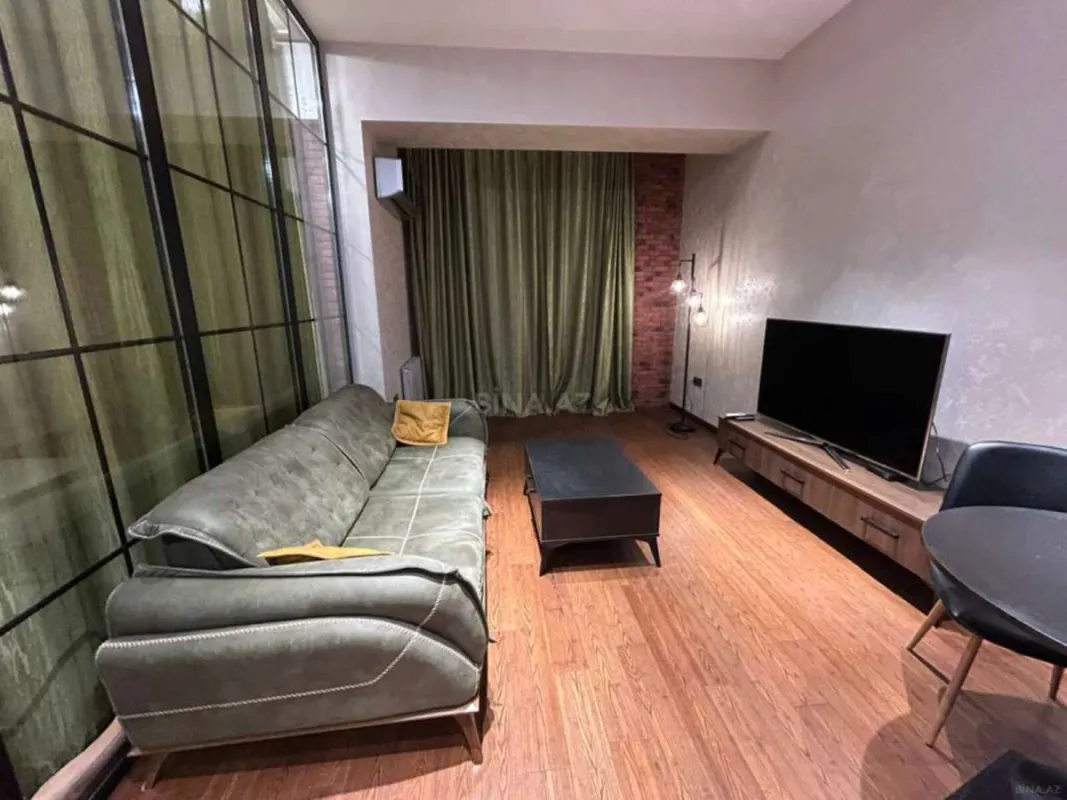 Kirayə verilir 2 otaqlı mənzil 60 m²
