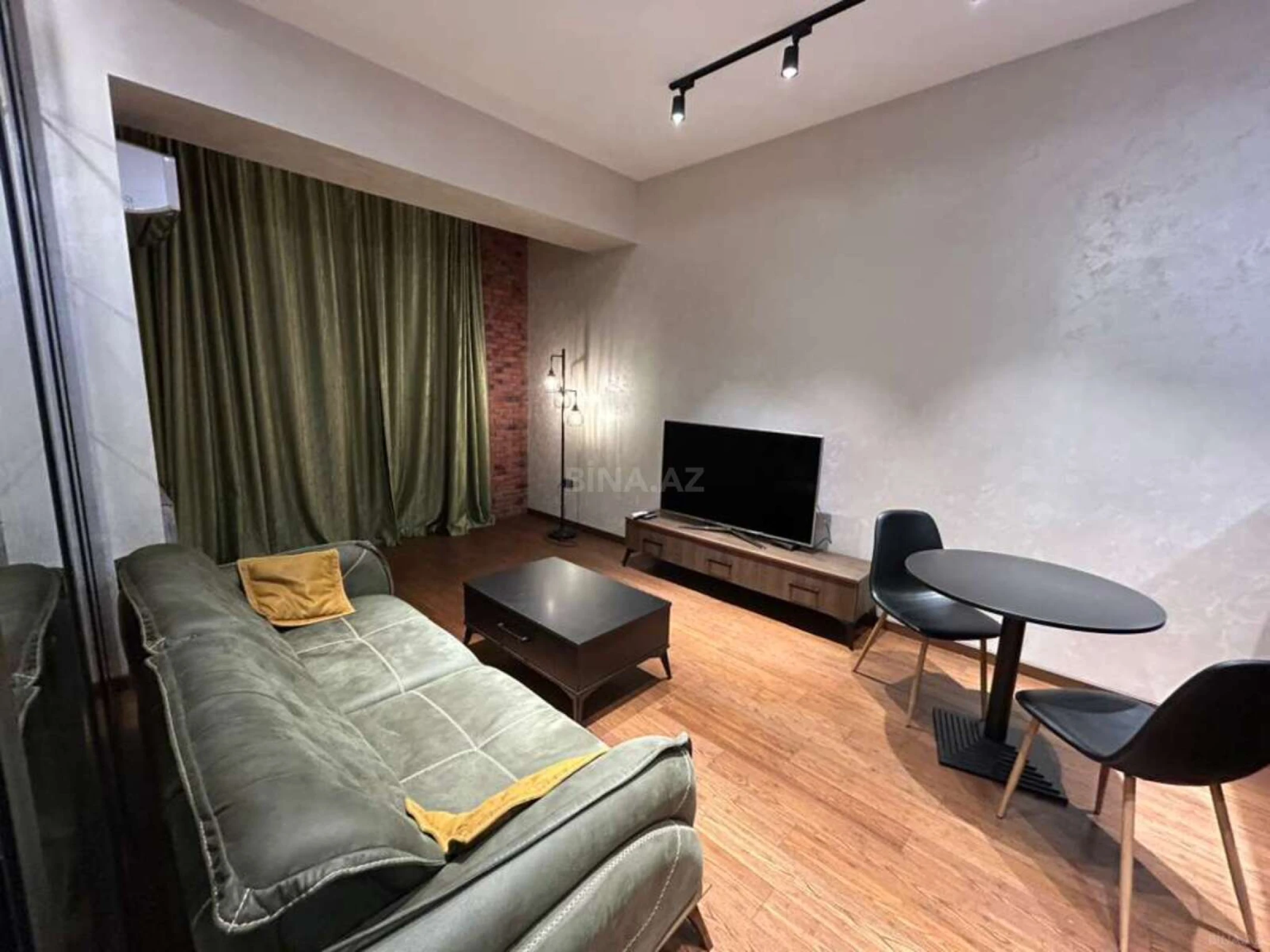 Kirayə verilir 2 otaqlı mənzil 60 m²