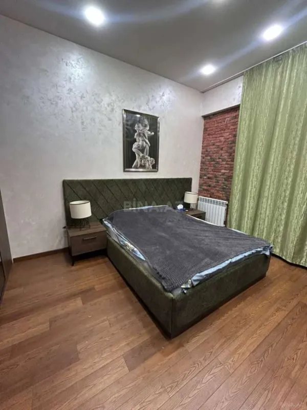 Kirayə verilir 2 otaqlı mənzil 60 m²