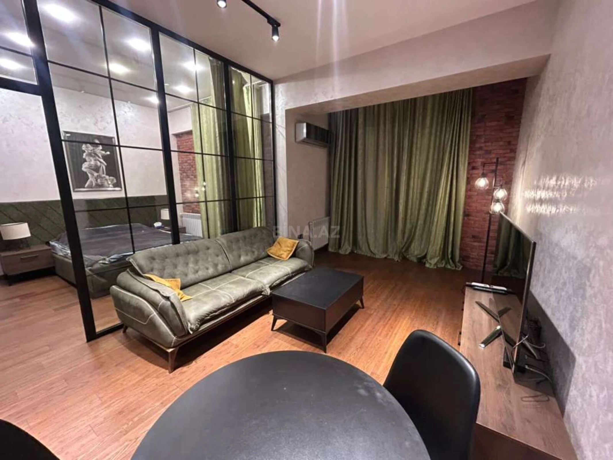 Kirayə verilir 2 otaqlı mənzil 60 m²