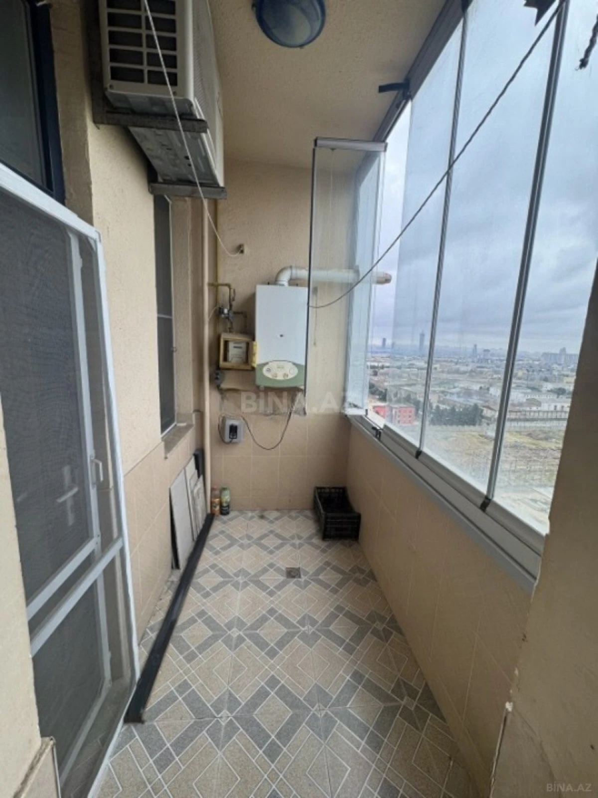Satılır 2 otaqlı mənzil 65 m²