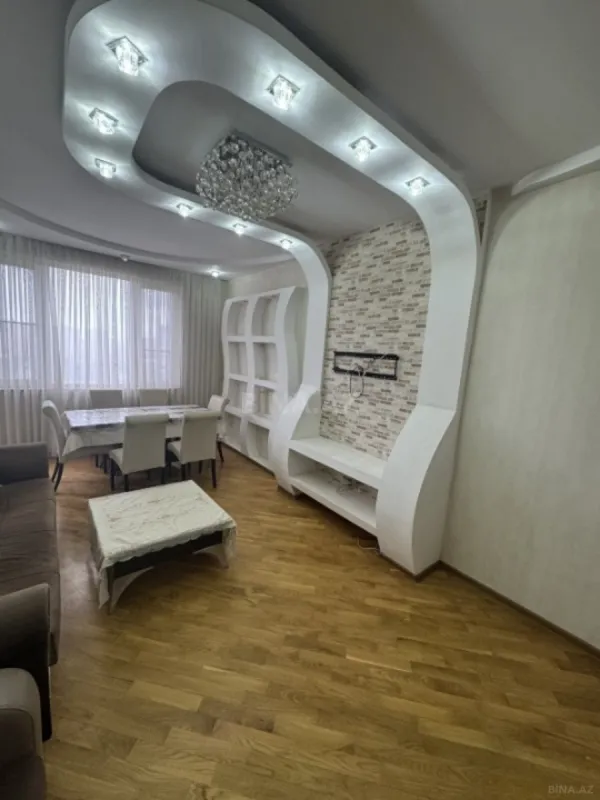 Satılır 2 otaqlı mənzil 65 m²