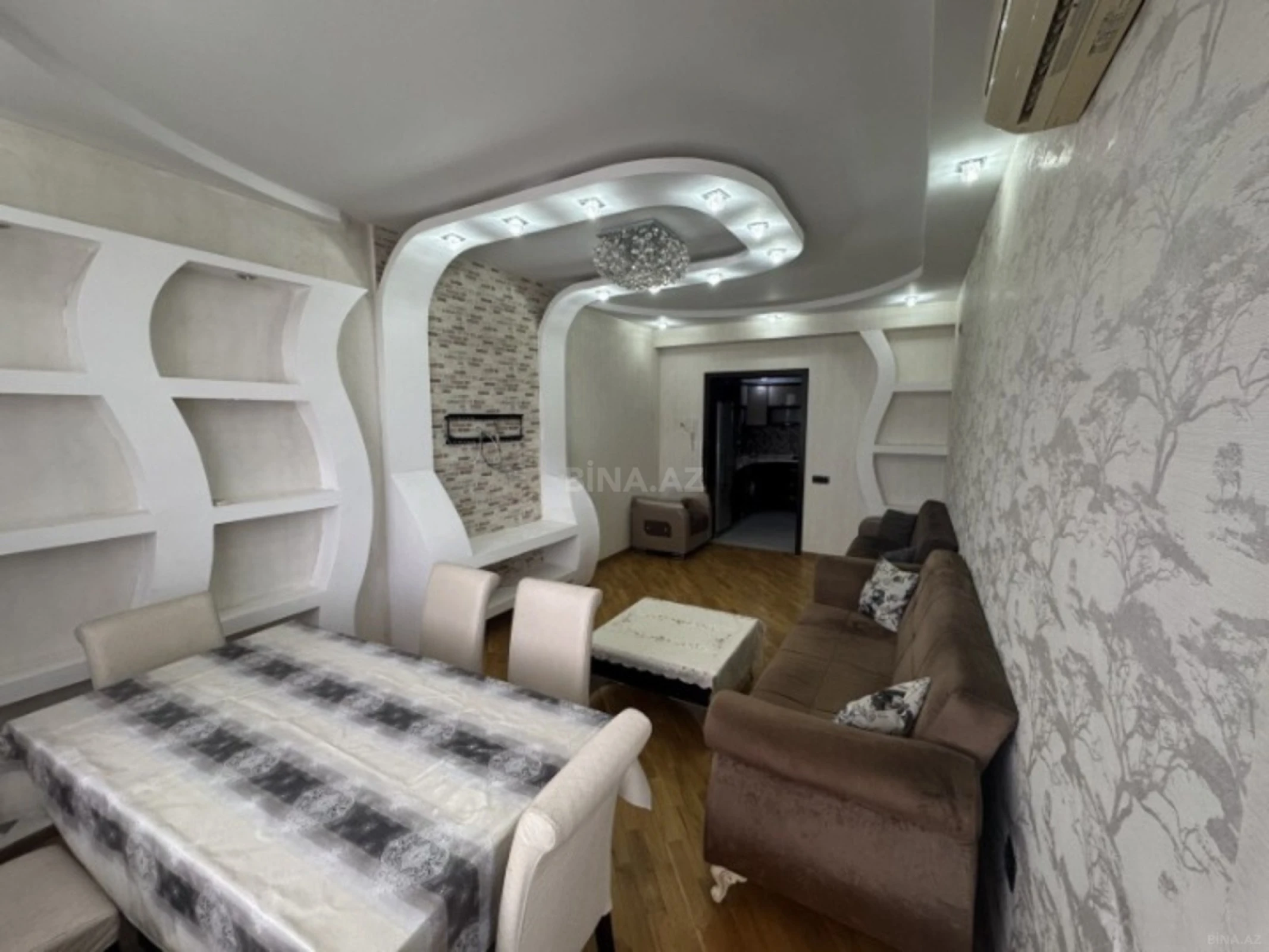 Satılır 2 otaqlı mənzil 65 m²