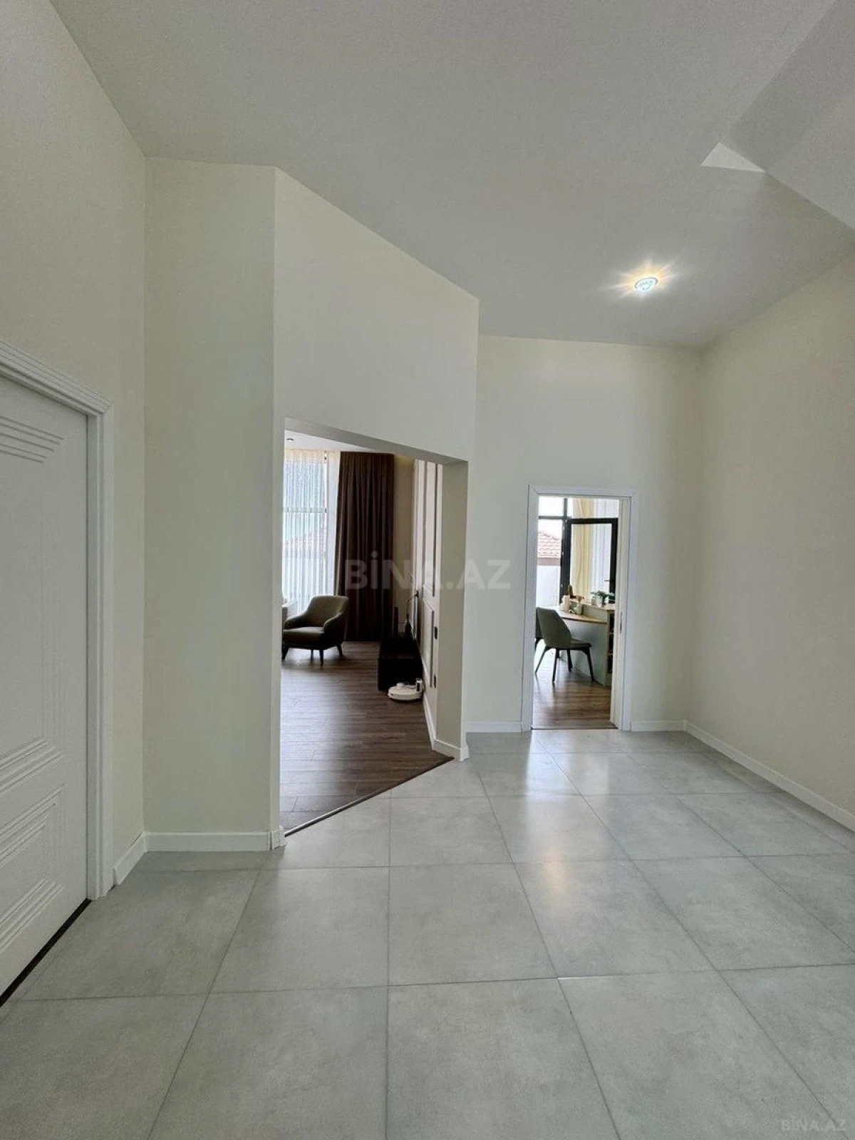 Satılır 5 otaqlı həyət evi 168 m²