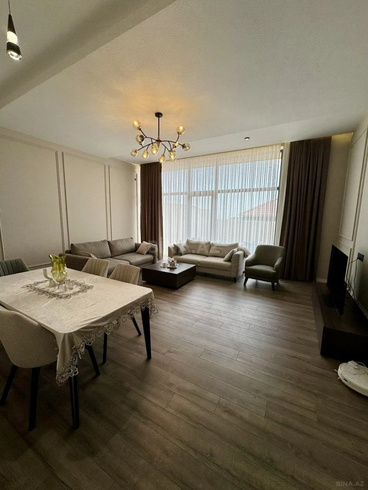 Satılır 5 otaqlı həyət evi 168 m²