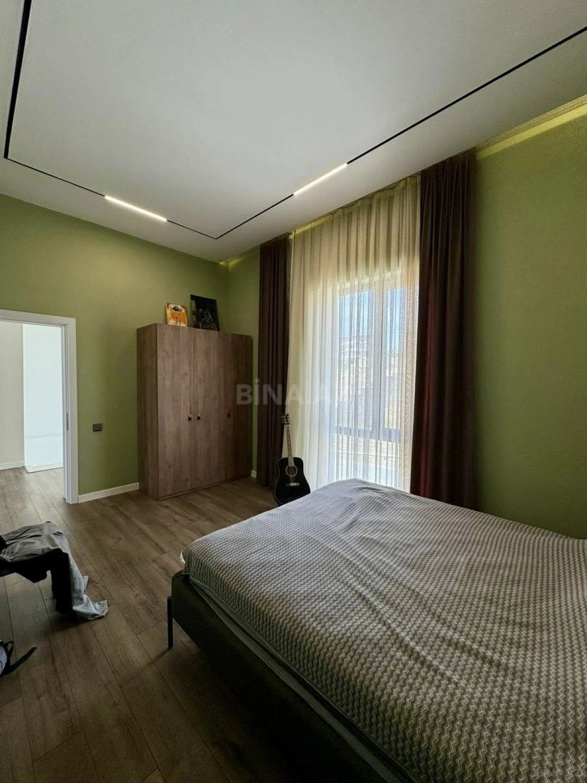 Satılır 5 otaqlı həyət evi 168 m²