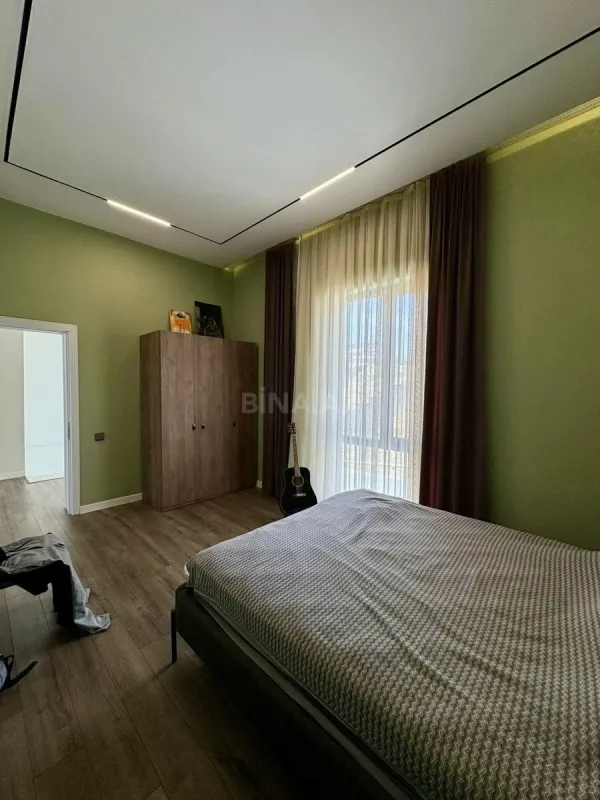 Satılır 5 otaqlı həyət evi 168 m²