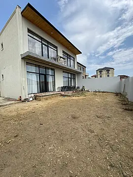 Satılır 5 otaqlı həyət evi 168 m²