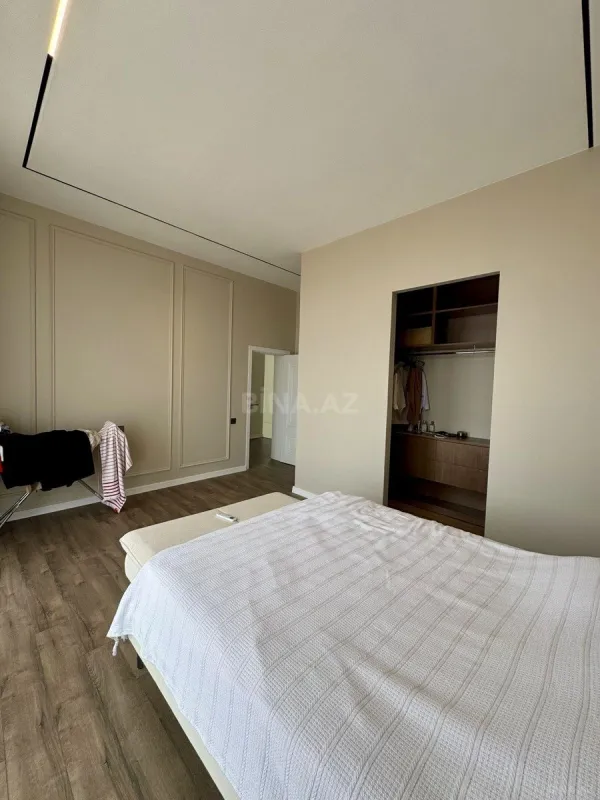 Satılır 5 otaqlı həyət evi 168 m²