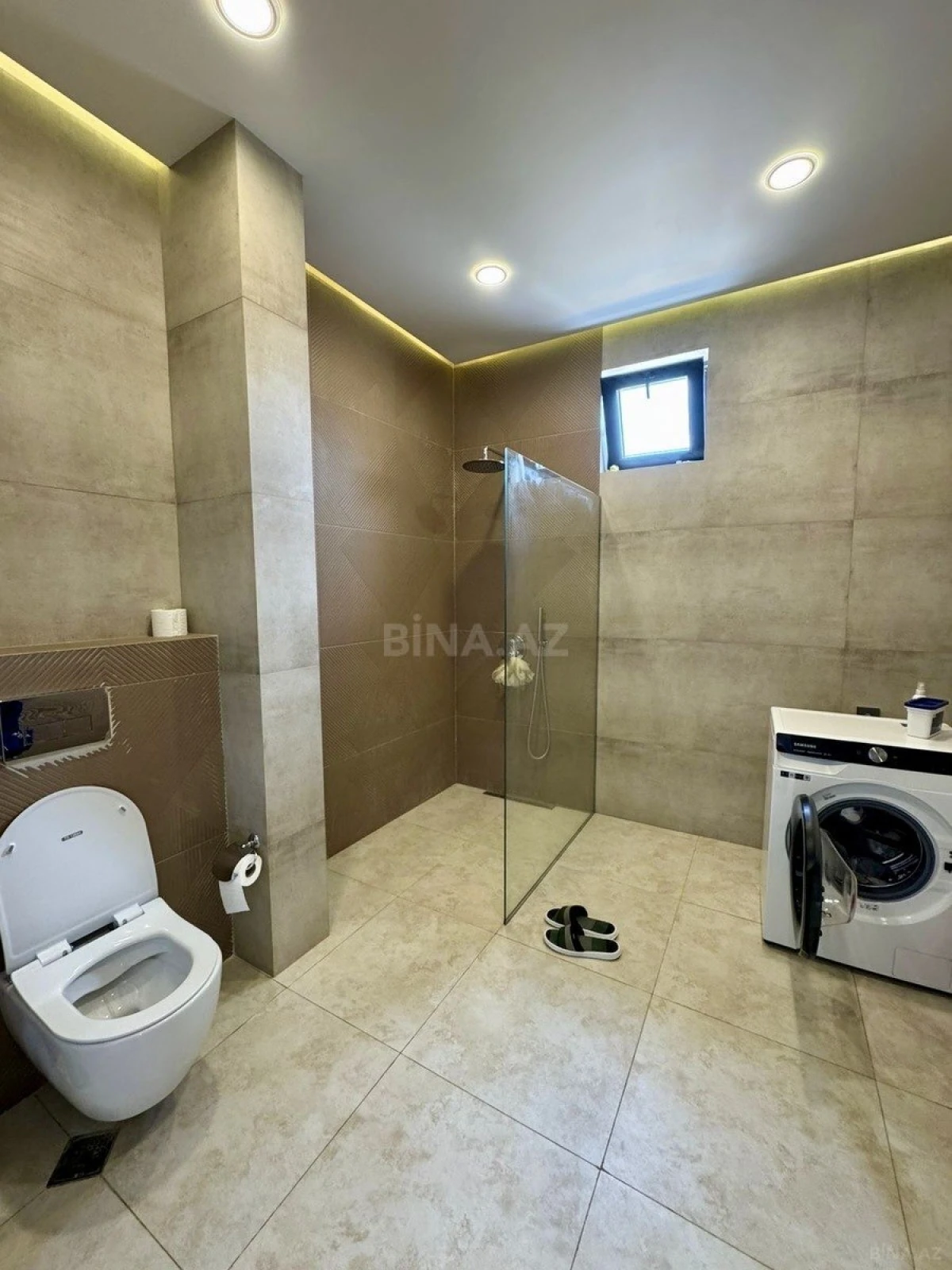 Satılır 5 otaqlı həyət evi 168 m²