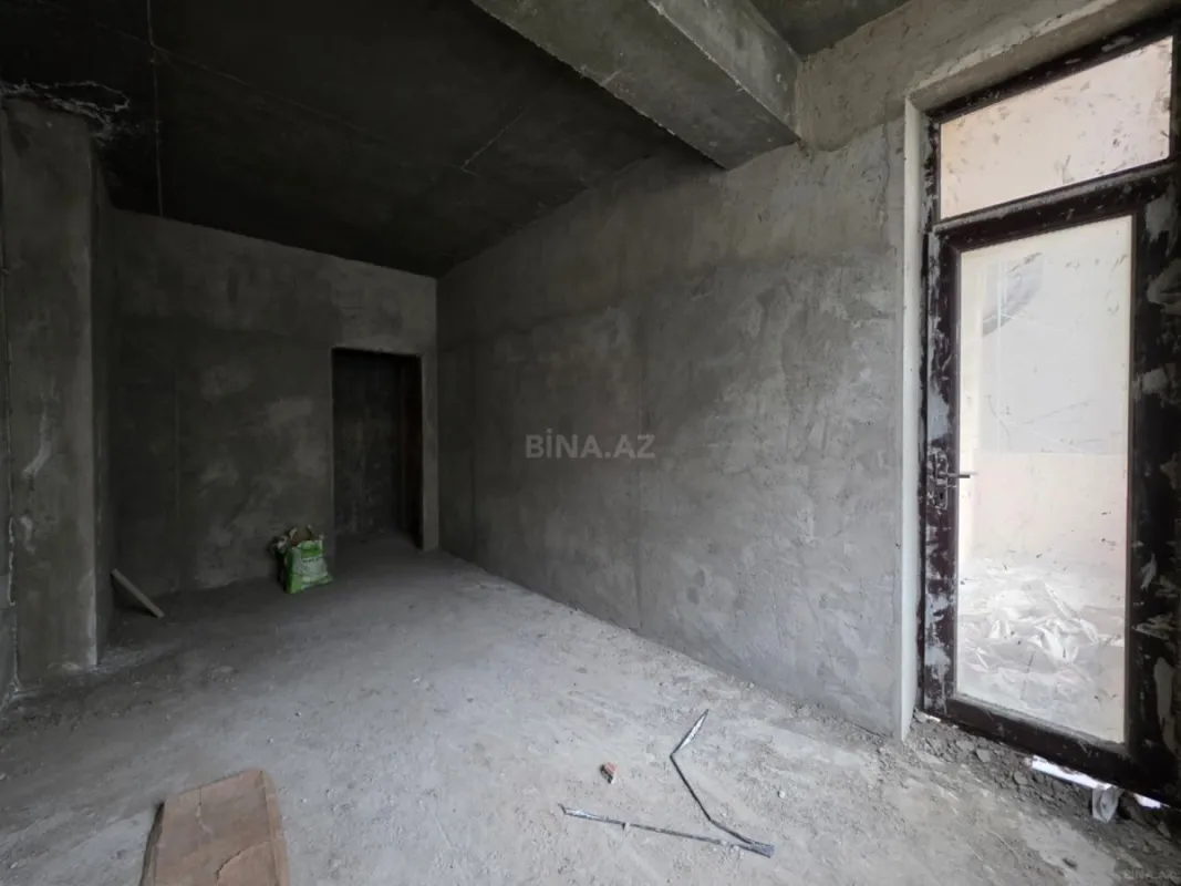 Satılır 3 otaqlı mənzil 155.5 m²