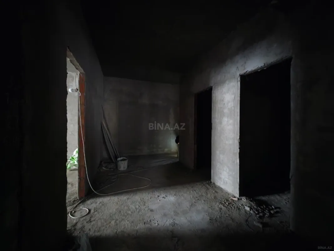 Satılır 3 otaqlı mənzil 155.5 m²