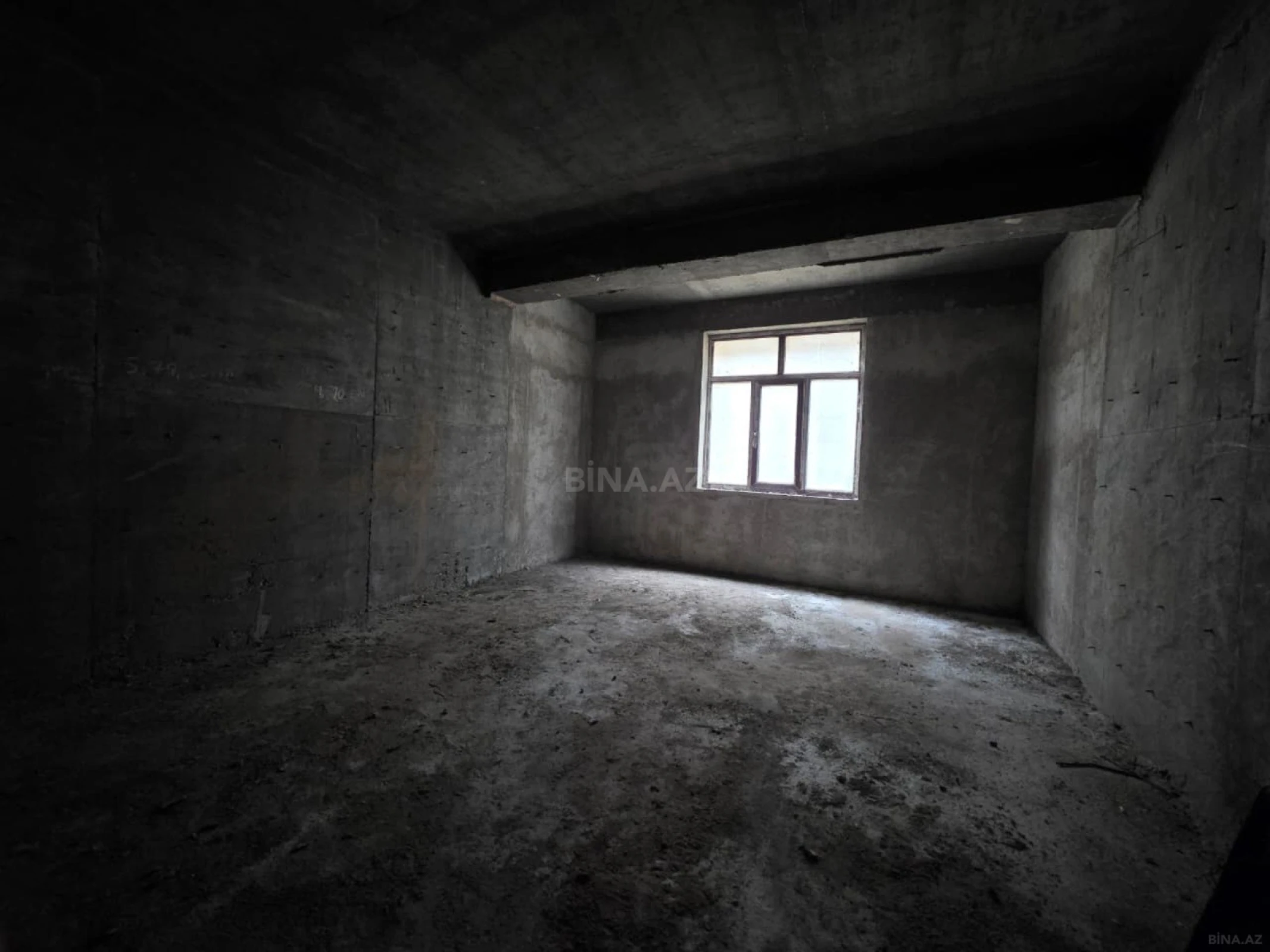 Satılır 3 otaqlı mənzil 155.5 m²