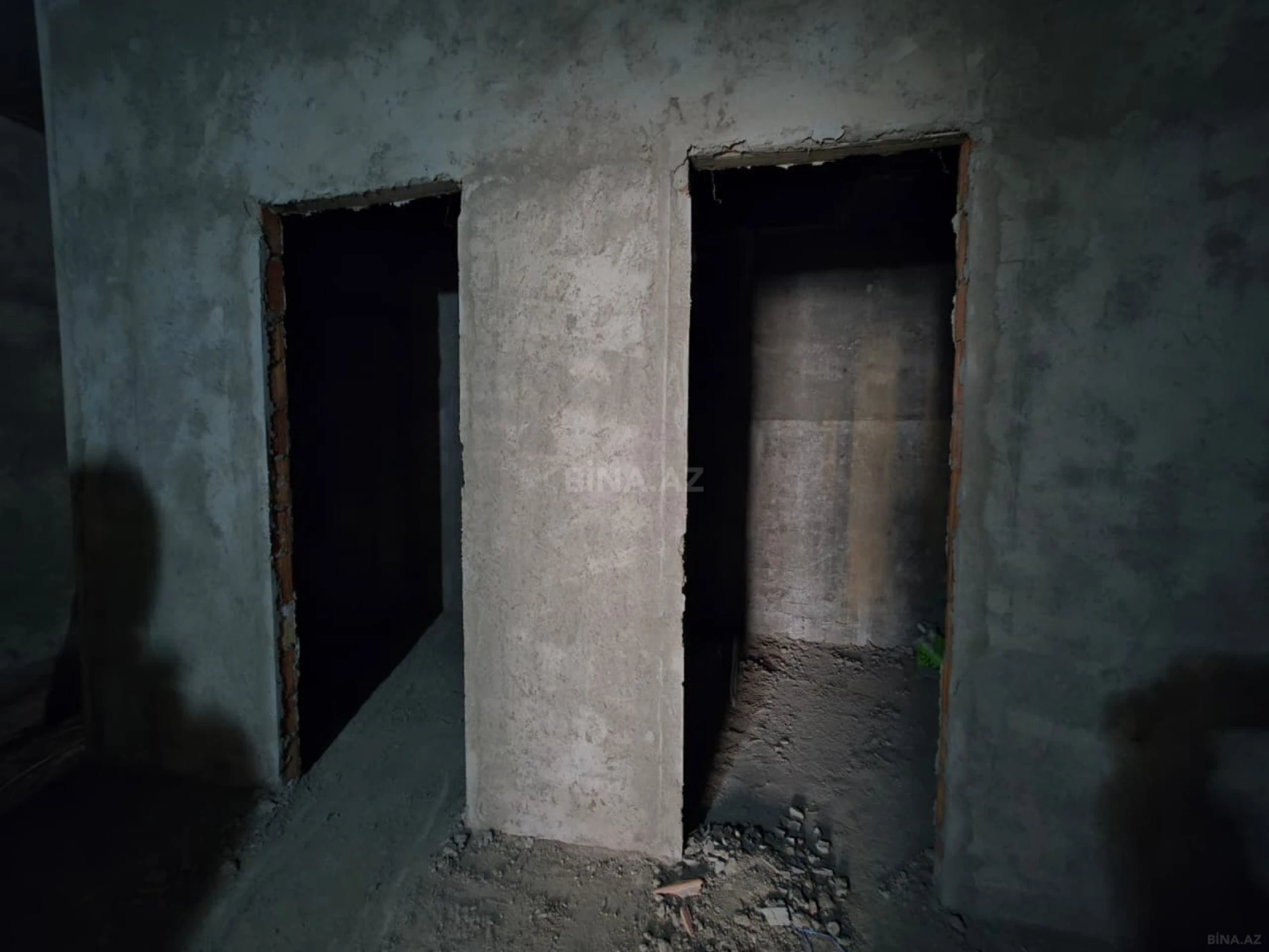 Satılır 3 otaqlı mənzil 155.5 m²