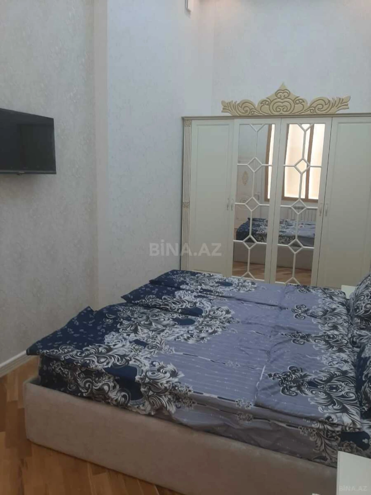 Kirayə verilir 3 otaqlı mənzil 115 m²