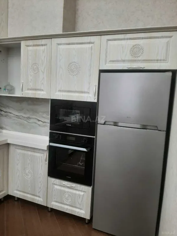 Kirayə verilir 3 otaqlı mənzil 115 m²