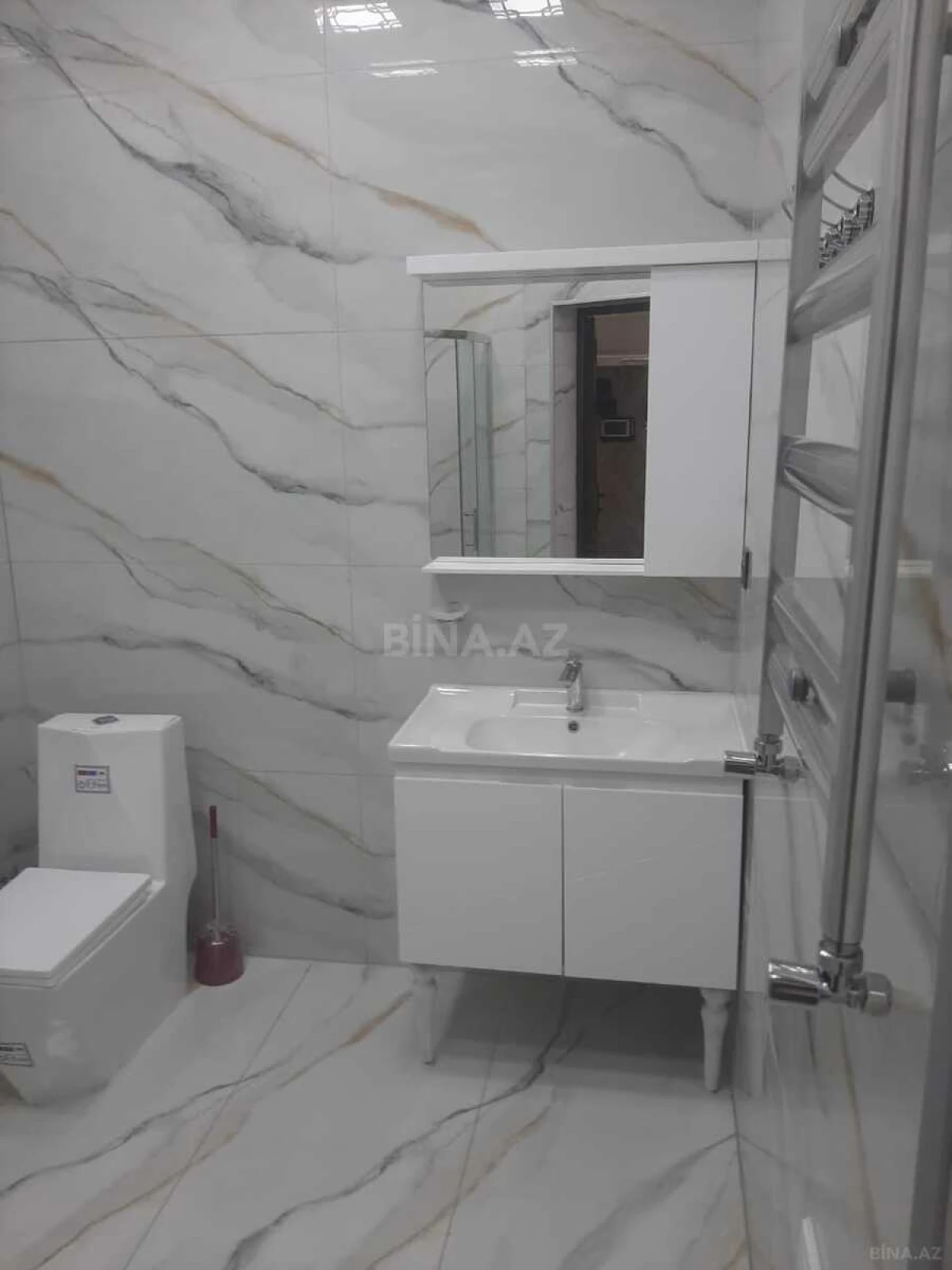 Kirayə verilir 3 otaqlı mənzil 115 m²
