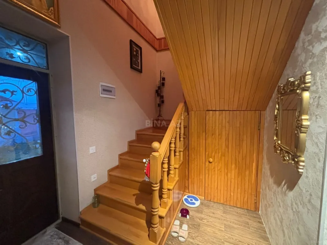 Satılır 3 otaqlı həyət evi 160 m²