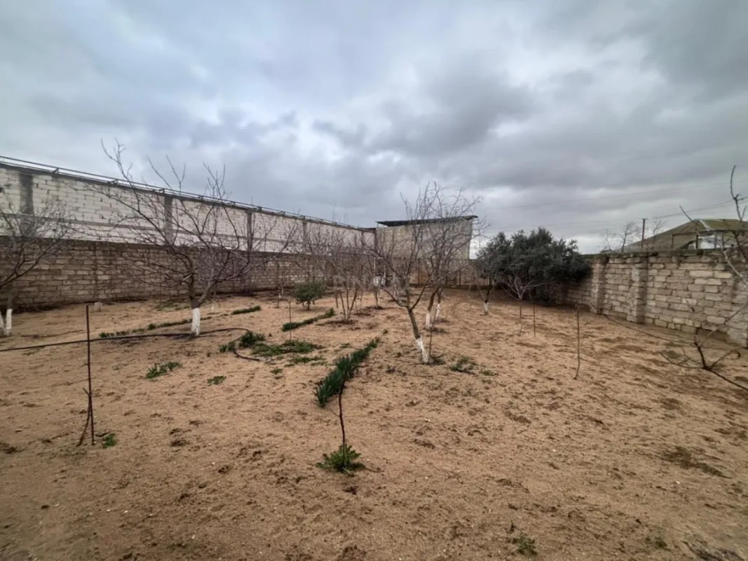 Satılır 3 otaqlı həyət evi 160 m²