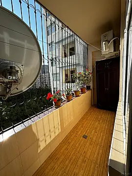 Satılır 4 otaqlı mənzil 135 m²