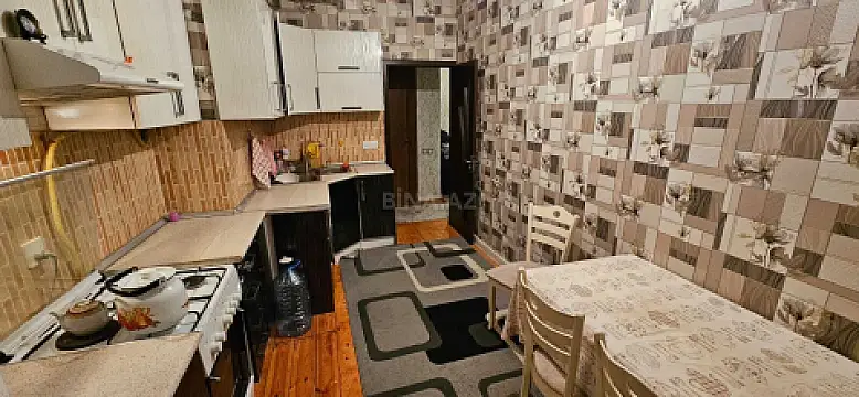 Kirayə verilir 2 otaqlı mənzil 87 m²