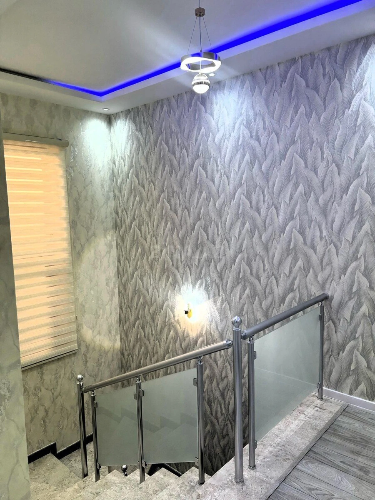 Satılır 5 otaqlı həyət evi 350 m²