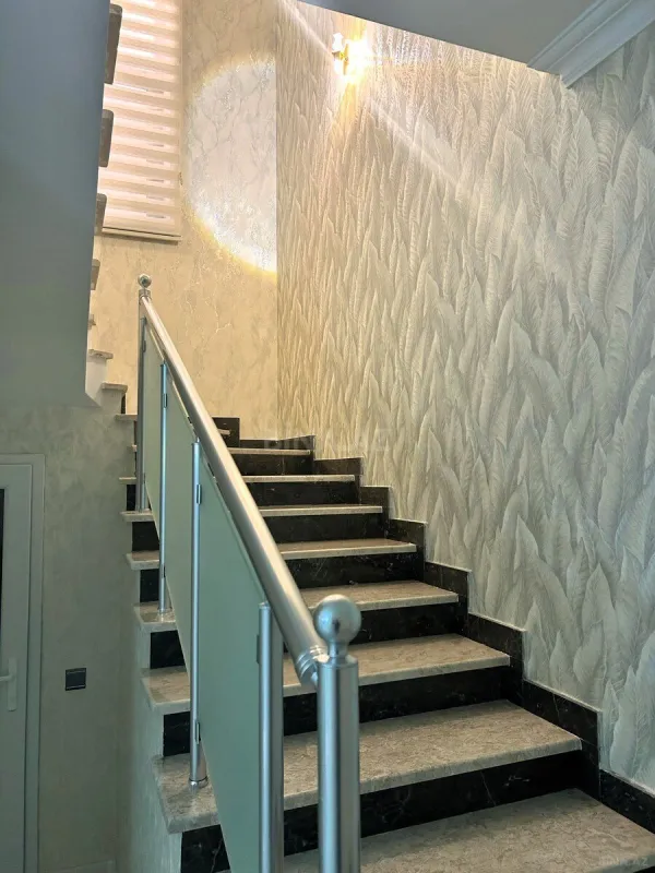 Satılır 5 otaqlı həyət evi 350 m²