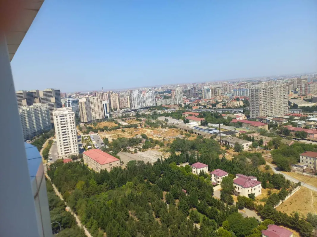 Satılır 3 otaqlı mənzil 127 m²