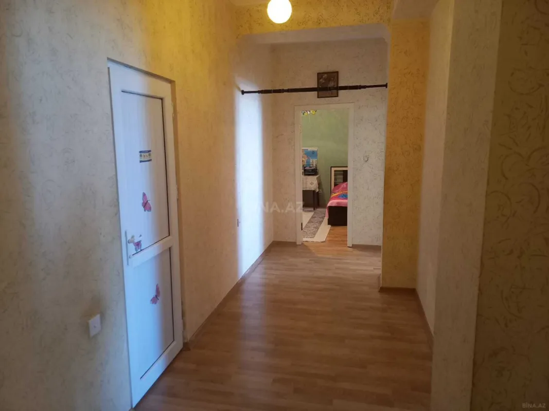 Satılır 3 otaqlı mənzil 127 m²