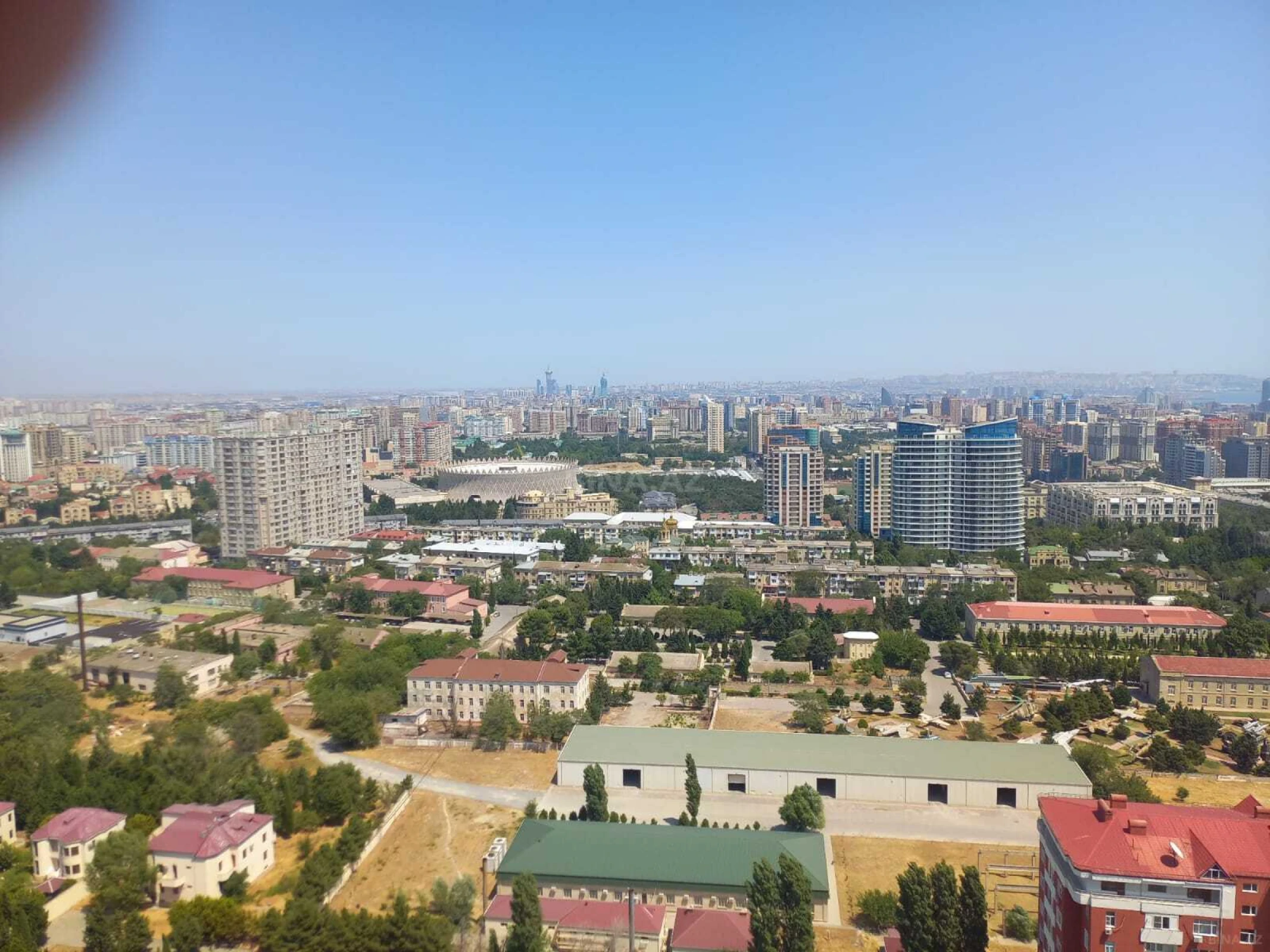 Satılır 3 otaqlı mənzil 127 m²