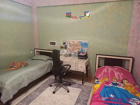 Satılır 3 otaqlı mənzil 127 m²