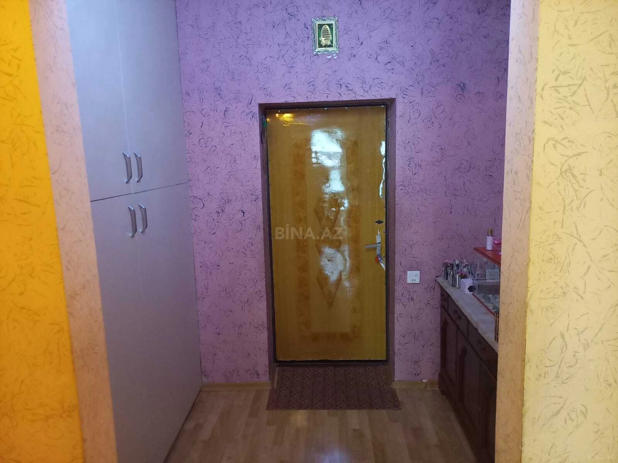 Satılır 3 otaqlı mənzil 127 m²