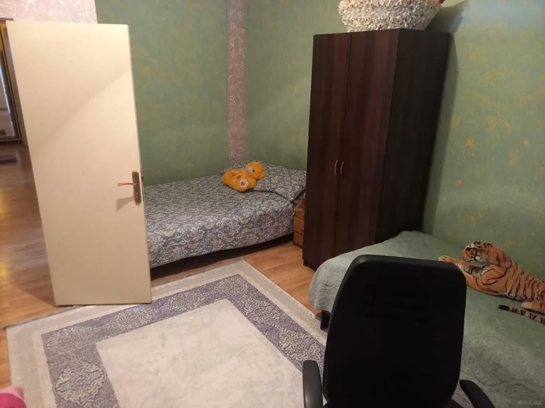 Satılır 3 otaqlı mənzil 127 m²