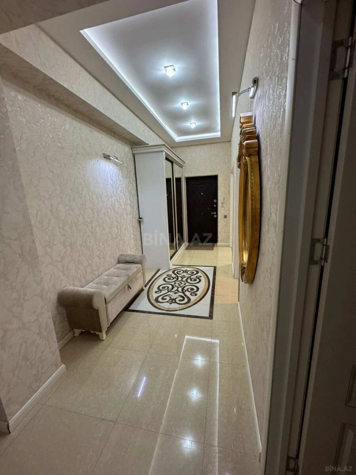 Kirayə verilir 3 otaqlı mənzil 110 m²