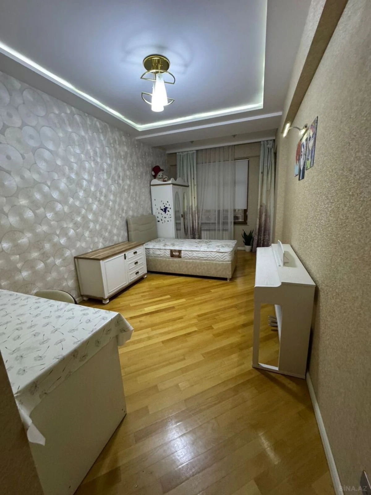 Kirayə verilir 3 otaqlı mənzil 110 m²
